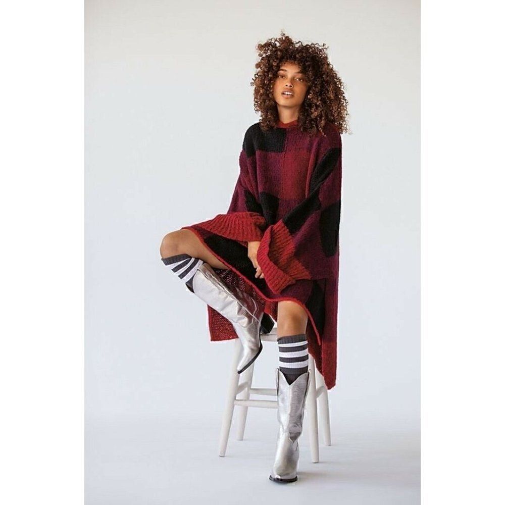 NWT FREE PEOPLE MEET ME PLAID PONCHO